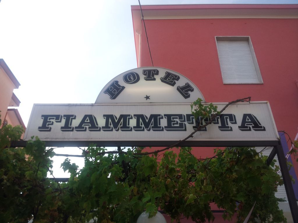 Hotel Fiammetta Римини Экстерьер фото
